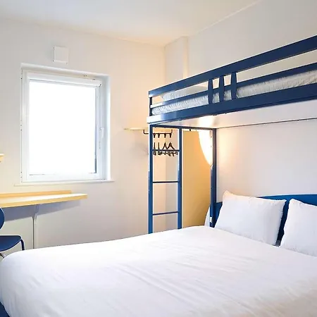 Ibis Budget En Bresse Hotel